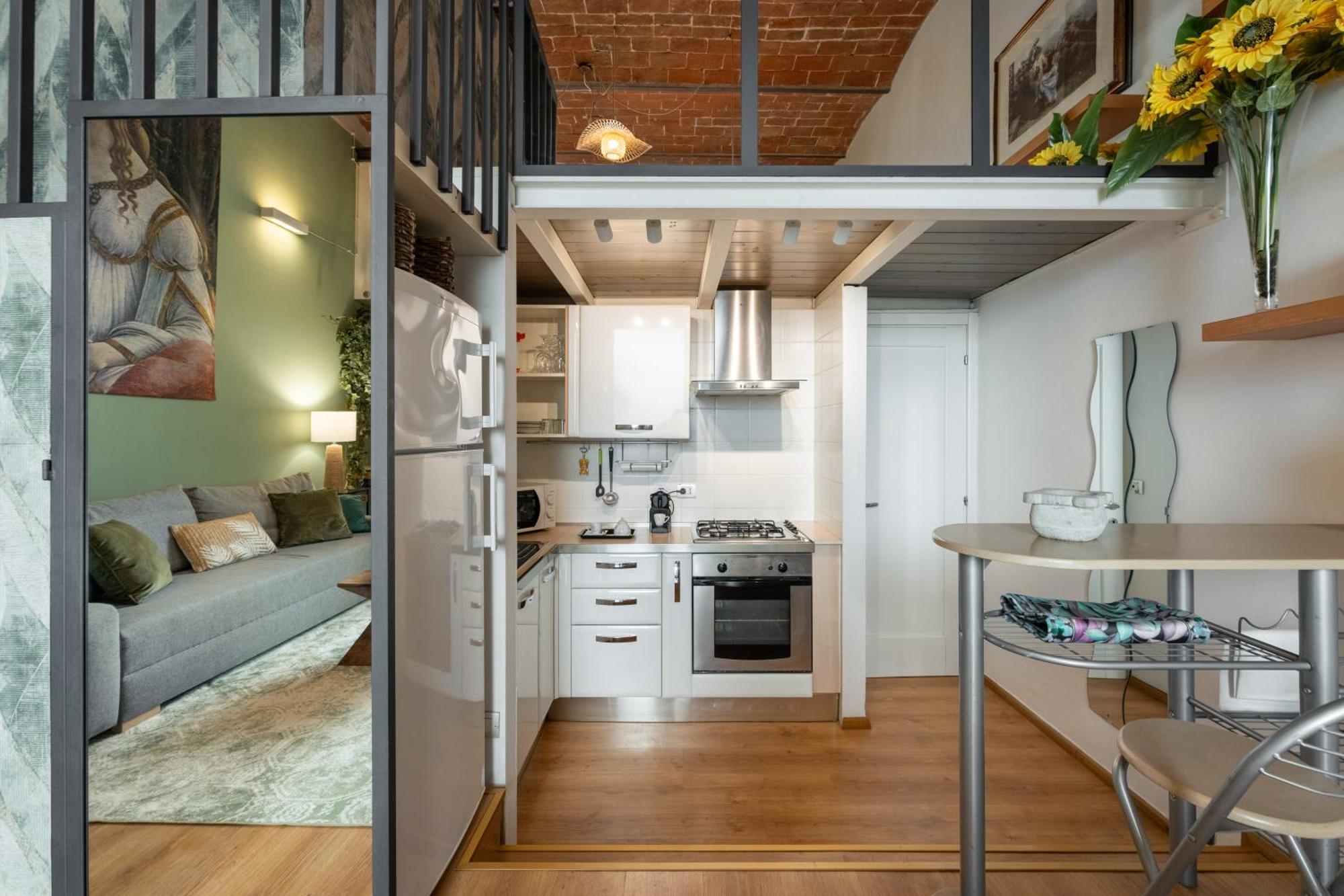 Metropolitan Loft: Florence City Center Base with Local Charm Exterior photo